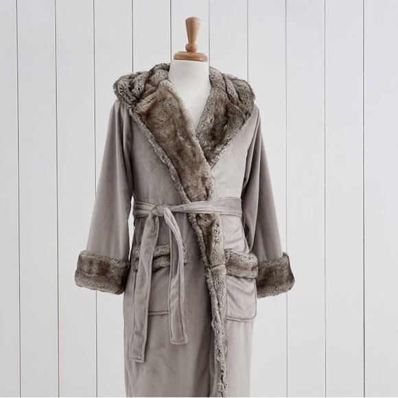 Ombre Tipped Faux Fur Robe, Large, Gray/Caramel - Picture 2 of 5